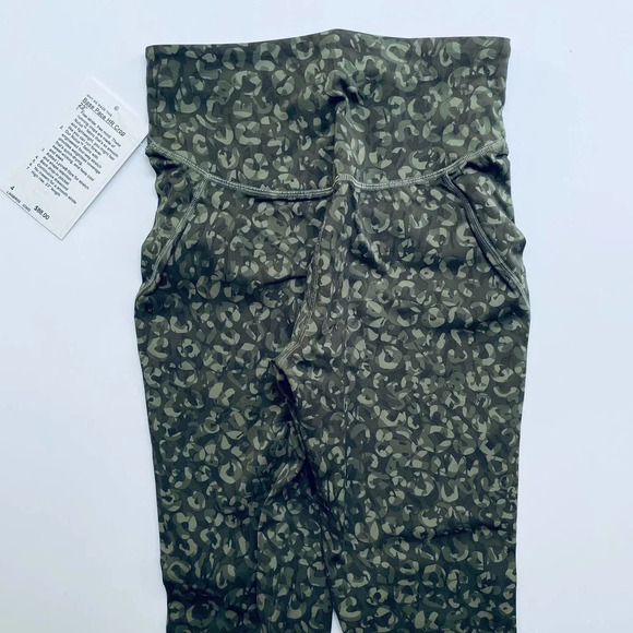 Lululemon Base Pace HR Crop 23" Leggings Intertwined Camo Olive Multi Size 4 NEW - Picture 6 of 9